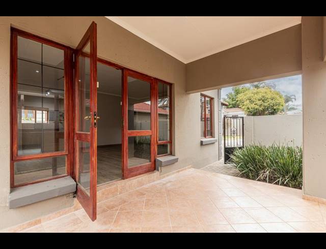 3 BEDROOM HOUSE FOR SALE IN RUIMSIG
